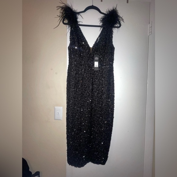 Fashion Nova Party Dress - Picture 2 of 4